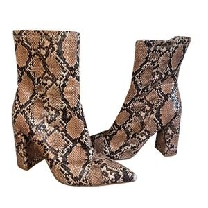 Women Brown Faux Snakeskin Pointed Toe Block Heel Ankle Boots SIREN-3 Size 8.5